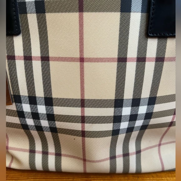 Burberry London Nova Check Top Handle Bag - Picture 2 of 8